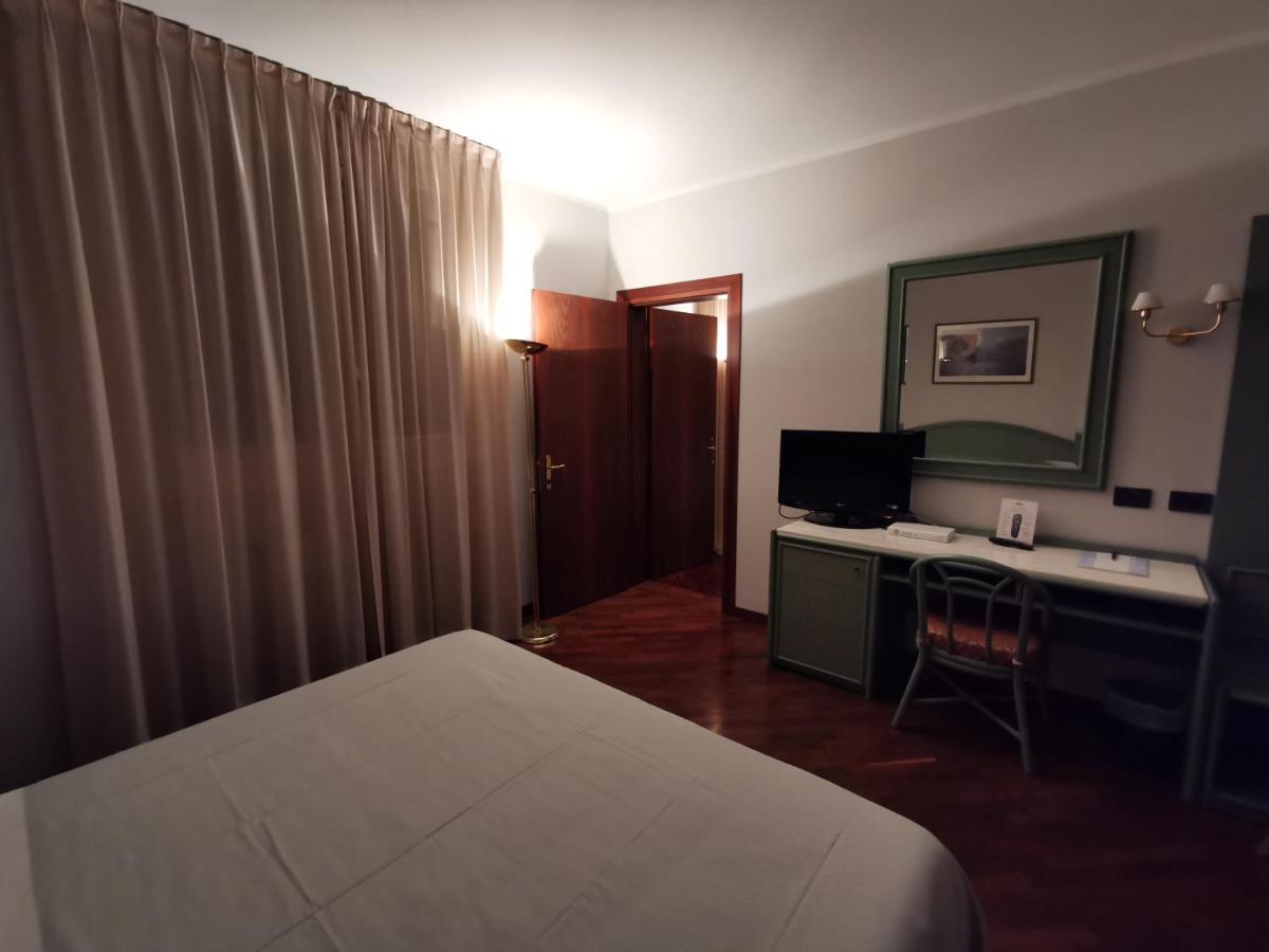 Le Hotel 4*
